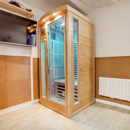 アパート Tiny Duplex With Sauna In The 11 パリ